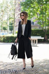 Beautiful Black Culottes Outfit Ideas To Try Glossyu