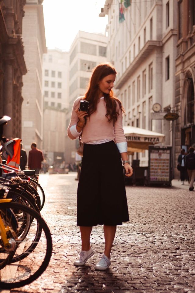 How to style black culottes
