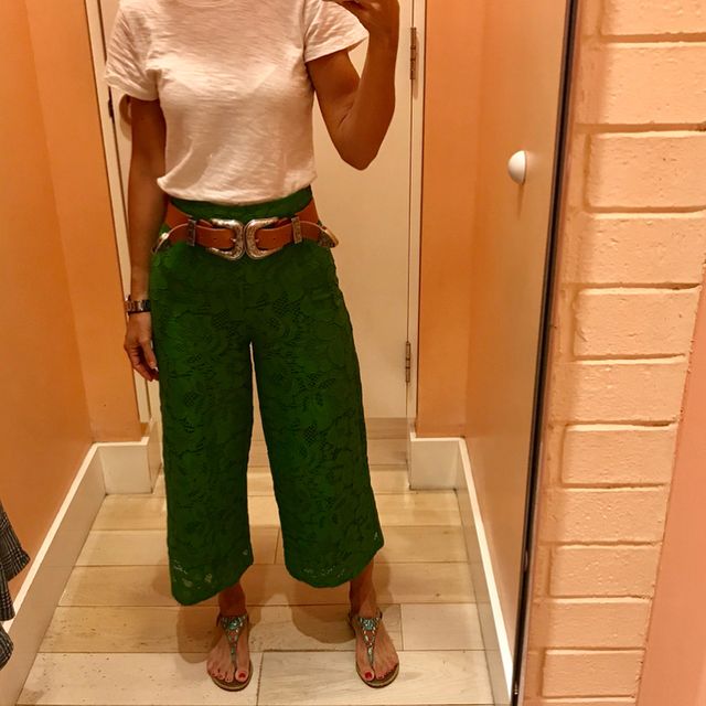 How to wear casually culottes pants with flat sandals