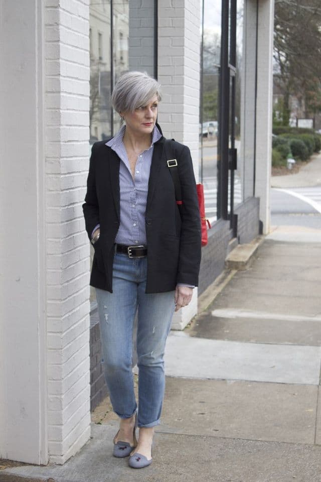 Spring casual outfits for 50 year old woman