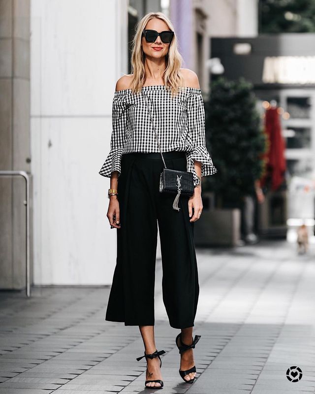 Black pleated culottes outlet outfit