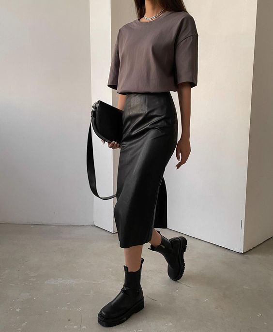 How to style a leather skirt