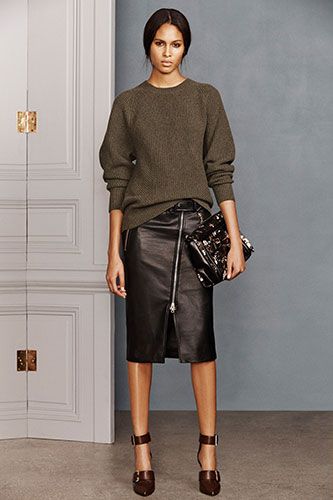 How to style black leather skirt 