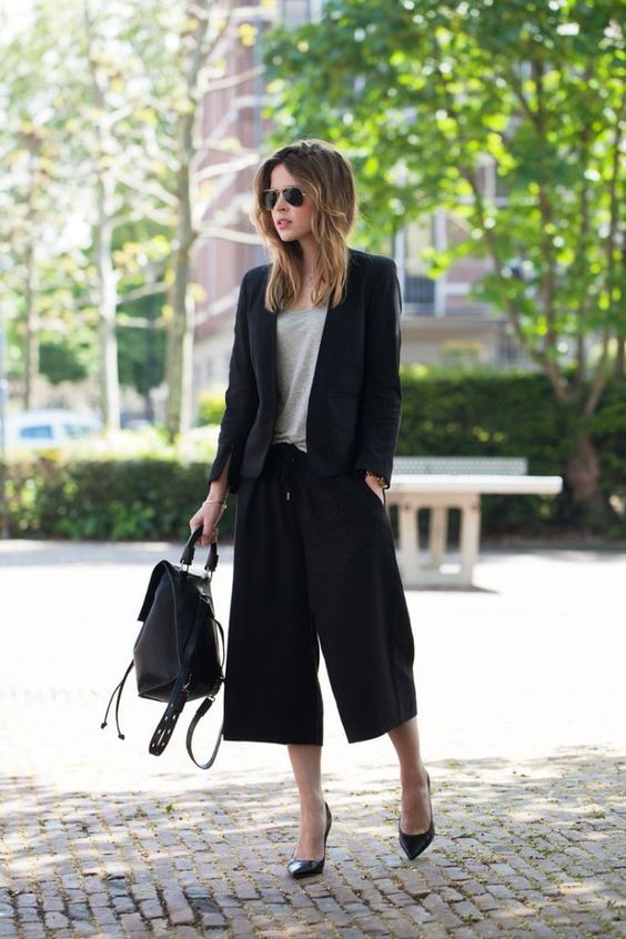 Elegant black culottes outfit